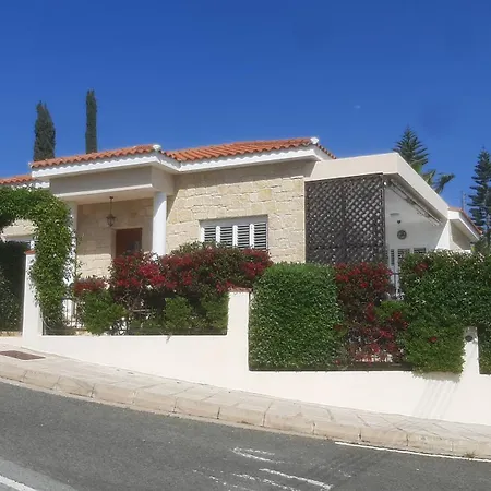 Holiday: Seafront Retreat With Pool In Paphos *