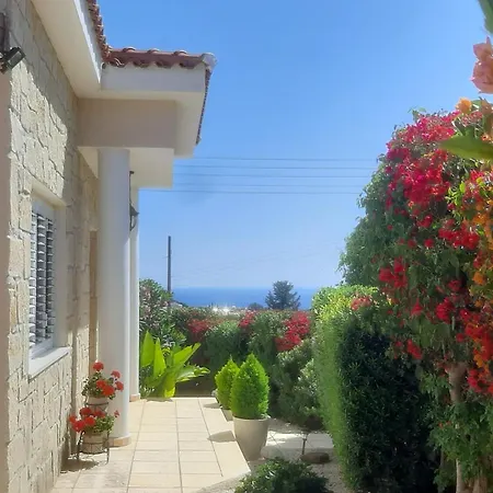 Holiday: Seafront Retreat With Pool In Paphos Peyia