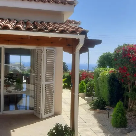 Holiday: Seafront Retreat With Pool In Paphos Villa *