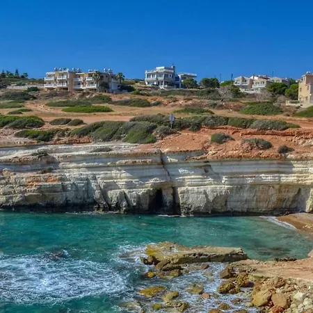 Holiday: Seafront Retreat With Pool In Paphos Peyia