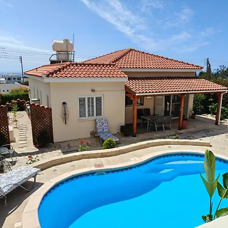 Holiday: Seafront Retreat With Pool In Paphos Villa Peyia