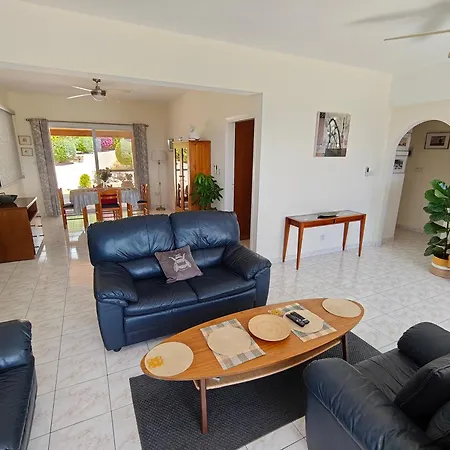 Holiday: Seafront Retreat With Pool In Paphos Villa *